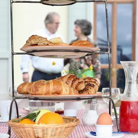 Casa Le Rondini Toscana Bed & Breakfast *